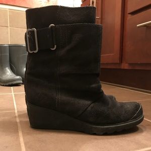 Sorel wedge boots suede